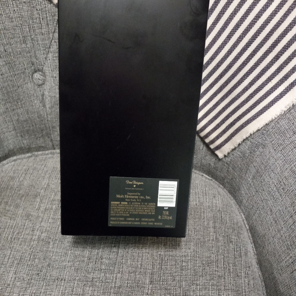 Dom Perignon Box - Picture 5 of 5